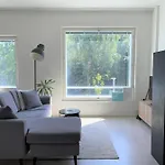 - Comfort, Connectivity, Convenience アパート