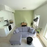 - Comfort, Connectivity, Convenience エスポー