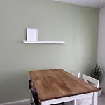 - Comfort, Connectivity, Convenience エスポー